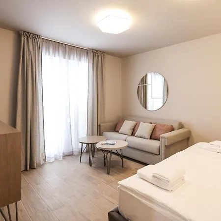 Апартаменты Arsenal Lofts *
